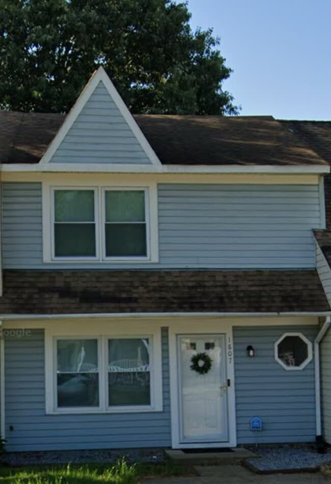 property at 1807 Carrollwood Cmn