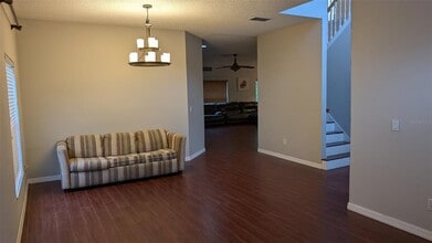 4854 Native Dancer Ln in Orlando, FL - Foto de edificio - Building Photo