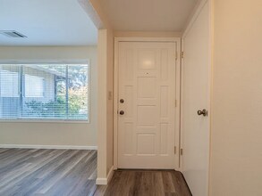 1201 Echo Rd in Redding, CA - Building Photo - Building Photo