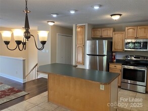 286 Wood Duck Loop in Mooresville, NC - Building Photo - Building Photo