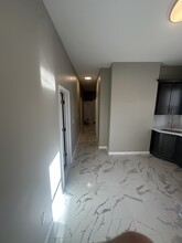 296 Clifton Ave, Unit 2nd Floor Renovated Apt in Newark, NJ - Building Photo - Building Photo