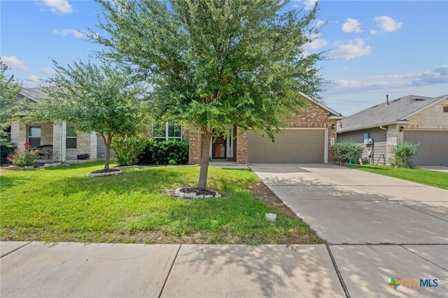 1944 Heather Glen Dr in New Braunfels, TX - Building Photo - Building Photo