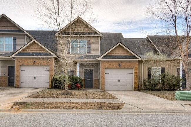 property at 917 Erika Ln