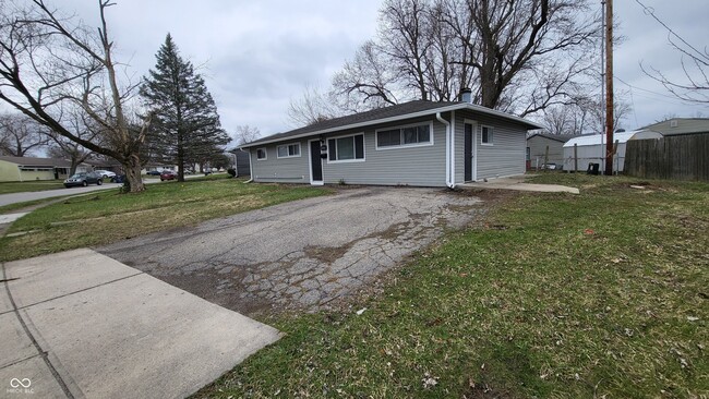 4944 Karen Dr in Lawrence, IN - Building Photo - Building Photo