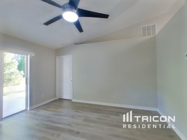 16 Rymsen Ln in Palm Coast, FL - Building Photo - Building Photo