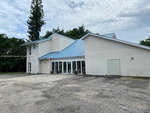 4450 S Jog Rd in Greenacres, FL - Building Photo - Building Photo