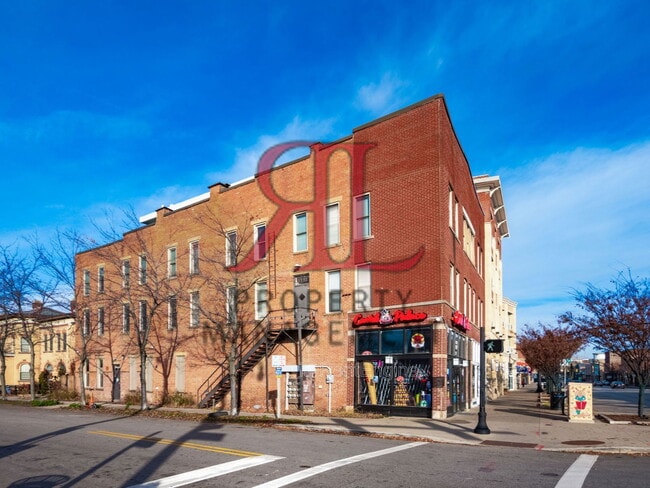 1131 N High St in Columbus, OH - Building Photo - Building Photo