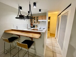 837 Park Ave-Unit -B in Baltimore, MD - Building Photo - Building Photo