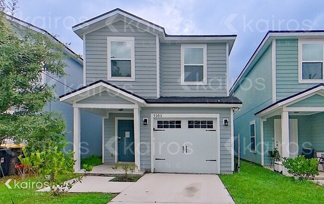 property at 1303 Mull St