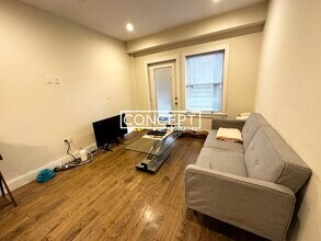 988 Tremont St in Boston, MA - Building Photo - Building Photo