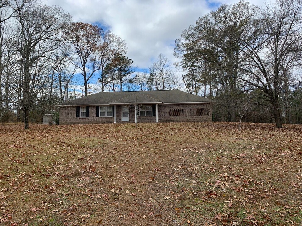 1601 Cedarbrook Dr in Tuscaloosa, AL - Building Photo