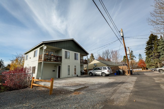 Riverside Triplex in Bend, OR - Building Photo - Building Photo