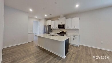 553 Haywood Glen Dr in Knightdale, NC - Building Photo - Building Photo