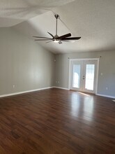 160 Nicole Ln in Crestview, FL - Building Photo - Building Photo