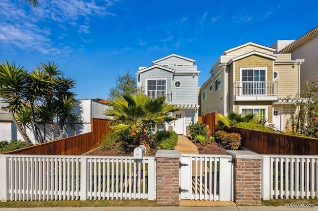 1452 Reed Ave in San Diego, CA - Building Photo - Building Photo