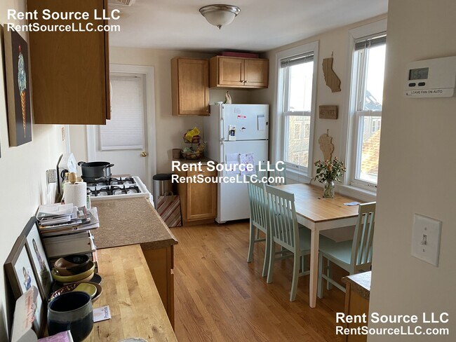 15 Sargent Ave in Somerville, MA - Building Photo - Building Photo