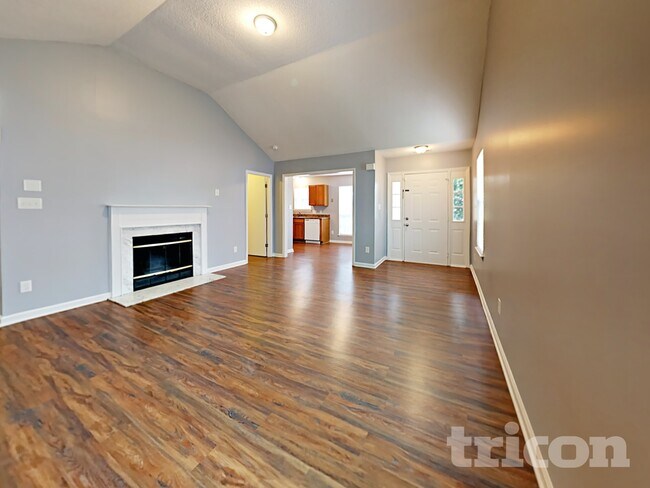 1709 Jeffrey Bryan Dr in Charlotte, NC - Foto de edificio - Building Photo