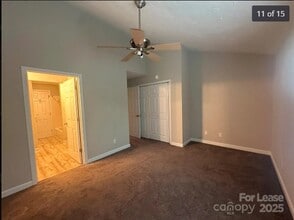 2958 Iron Gate Ln, Unit 2958 in Charlotte, NC - Building Photo - Building Photo