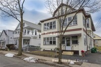 59 Quincy St in Medford, MA - Foto de edificio - Building Photo