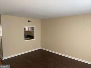 3119 Colonial Way in Atlanta, GA - Building Photo - Building Photo
