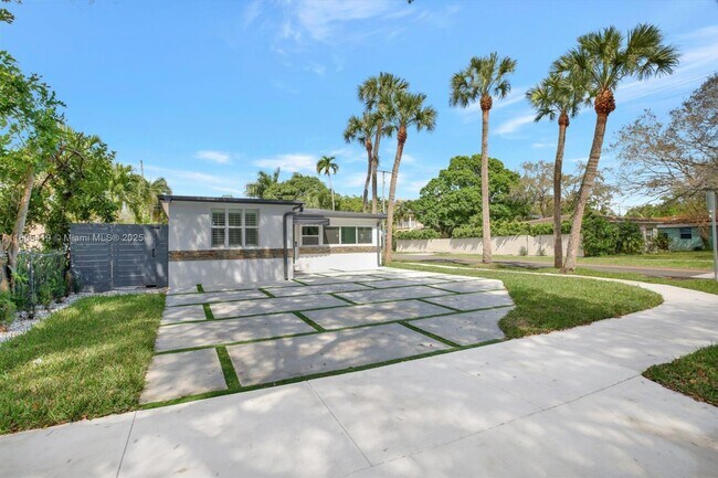 property at 1001 SW 19th St