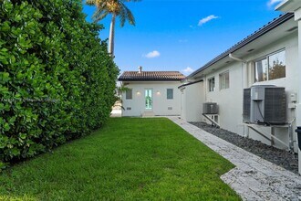 205 N Hibiscus Dr in Miami Beach, FL - Building Photo - Building Photo