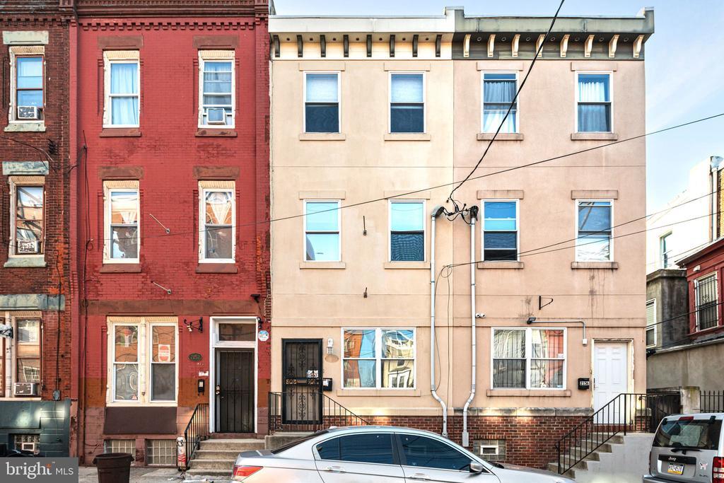 2154 N Carlisle St in Philadelphia, PA - Building Photo