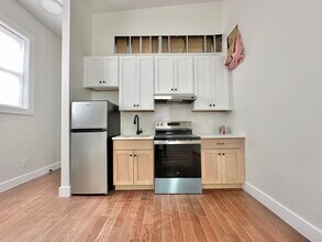 402 Crown St-Unit -402-2 in New Haven, CT - Foto de edificio - Building Photo