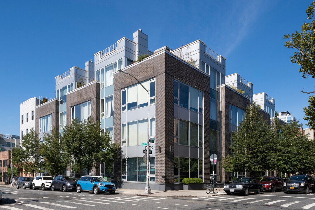 Sevenberry in Brooklyn, NY - Building Photo