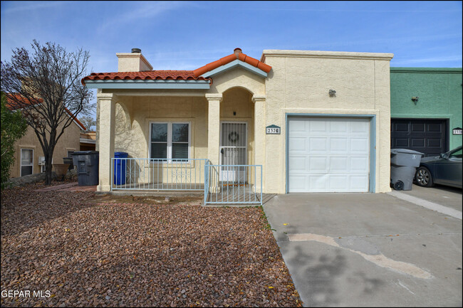 237 S Alto Mesa Dr in El Paso, TX - Foto de edificio - Building Photo