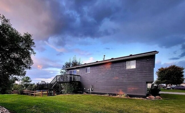 232 Ruhe Ln in Box Elder, SD - Building Photo - Building Photo