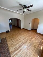 3235 S Indiana Ave, Unit Lower in Milwaukee, WI - Foto de edificio - Building Photo