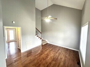 2432 Peachers Mill Rd in Clarksville, TN - Building Photo - Building Photo