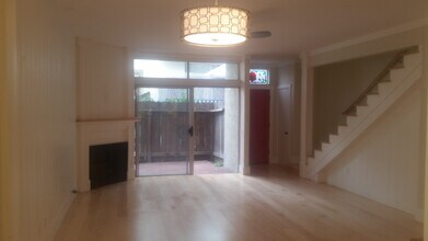 1218 9th St, Unit 5 in Santa Monica, CA - Building Photo - Building Photo