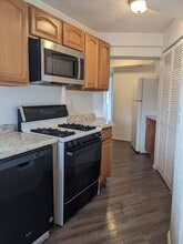 3118 E MARIETTA AVE APT 2 in Spokane, WA - Building Photo - Building Photo
