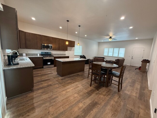 1848 Fort Sutter Blvd in Fernley, NV - Building Photo - Building Photo