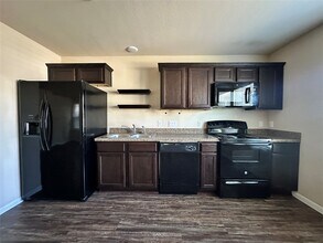 16697 E Hammon in Montgomery, TX - Building Photo - Building Photo