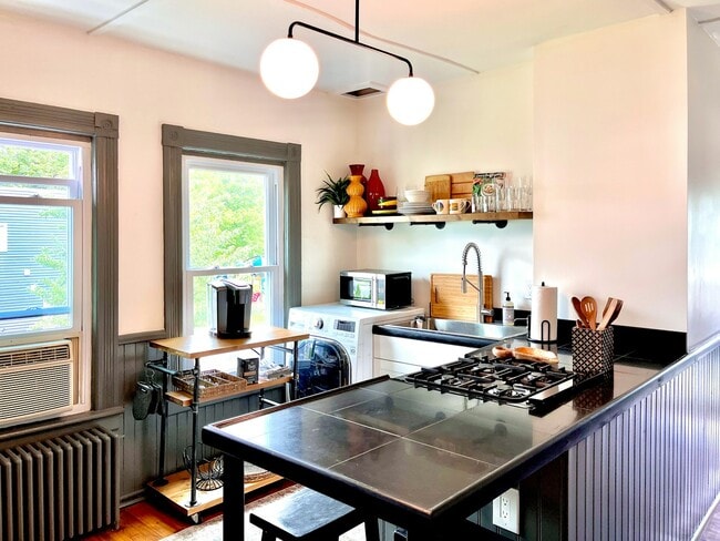 710 3rd Ave in Watervliet, NY - Foto de edificio - Building Photo