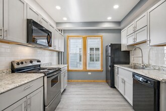 1704 Ashland Ave in St. Paul, MN - Building Photo - Building Photo