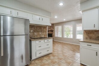 21419 Park Willow Dr in Katy, TX - Building Photo - Building Photo