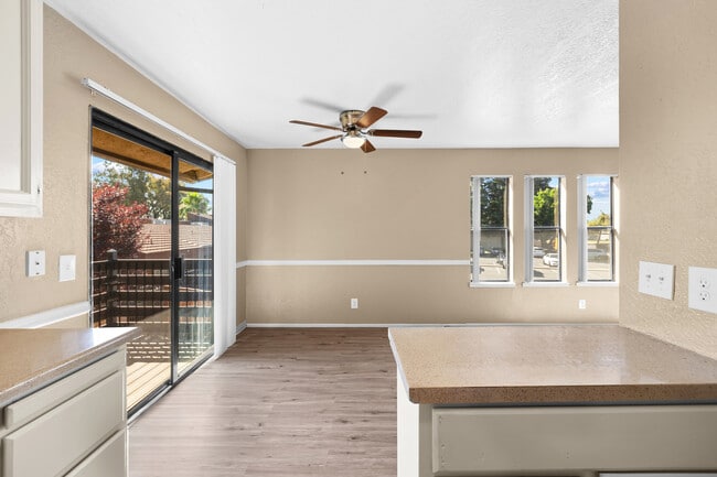 Grouse Run Apartments in Stockton, CA - Foto de edificio - Building Photo