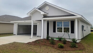 5112 Sienna Dr in Panama City, FL - Building Photo - Building Photo