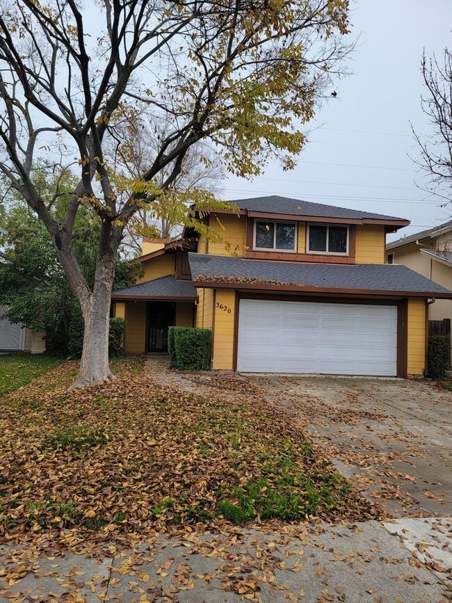 property at 3620 Rio Loma Way