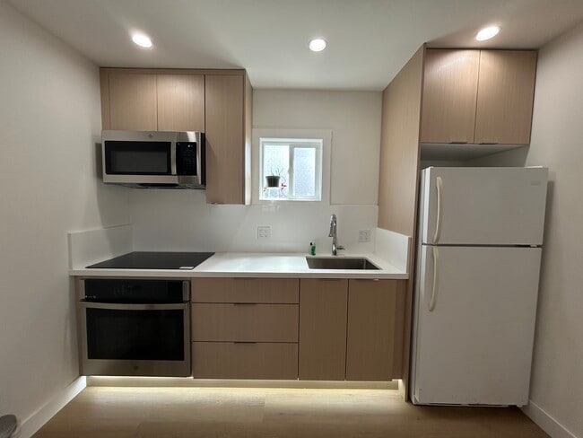 2814 Lowell Ave, Unit 2814A in Richmond, CA - Foto de edificio - Building Photo