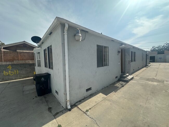 6611 1/2 Brynhurst Ave, Unit 6611