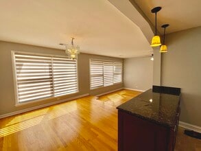 3942 W Fitch Ave in Lincolnwood, IL - Building Photo - Building Photo