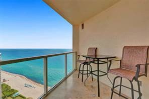 16382 Collins Ave in Sunny Isles Beach, FL - Building Photo - Building Photo