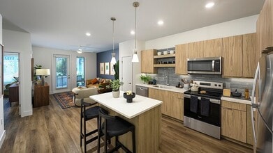 The Edley Apartments in Atlanta, GA - Foto de edificio - Building Photo