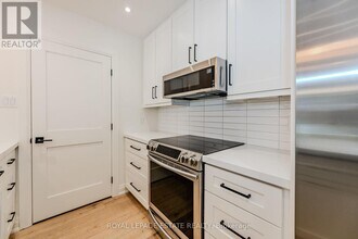 430-430 Pearl St in Burlington, ON - Building Photo - Building Photo
