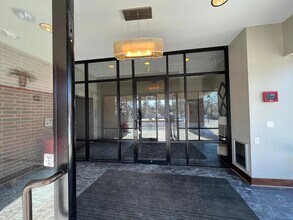 241 S Main St in Bartlett, IL - Building Photo - Building Photo